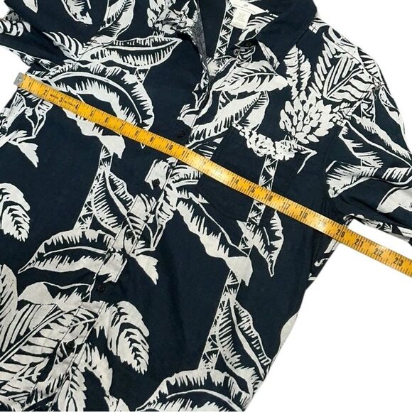 H&M Tropical Print Linen Blend Button Down Shirt - Picture 9 of 10